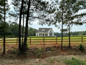 Exterior (wide) of 6963 Lee Road 72